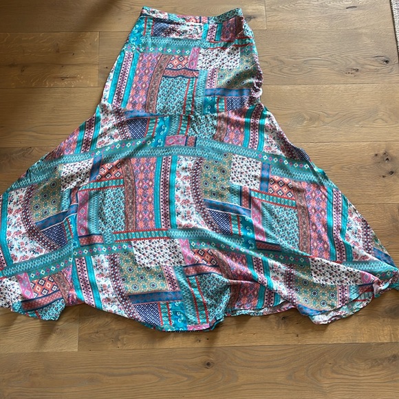 SUNDANCE Feathers by Tolani new with tags size small maxi skirt - Picture 2 of 9